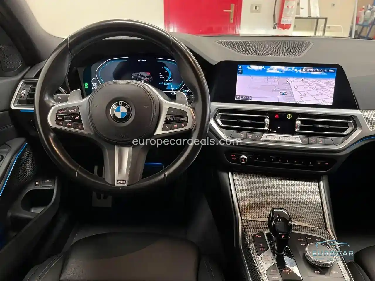 BMW 330