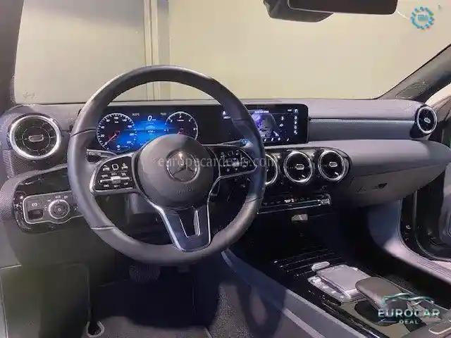 Mercedes-Benz CLA 200 Shooting Brake