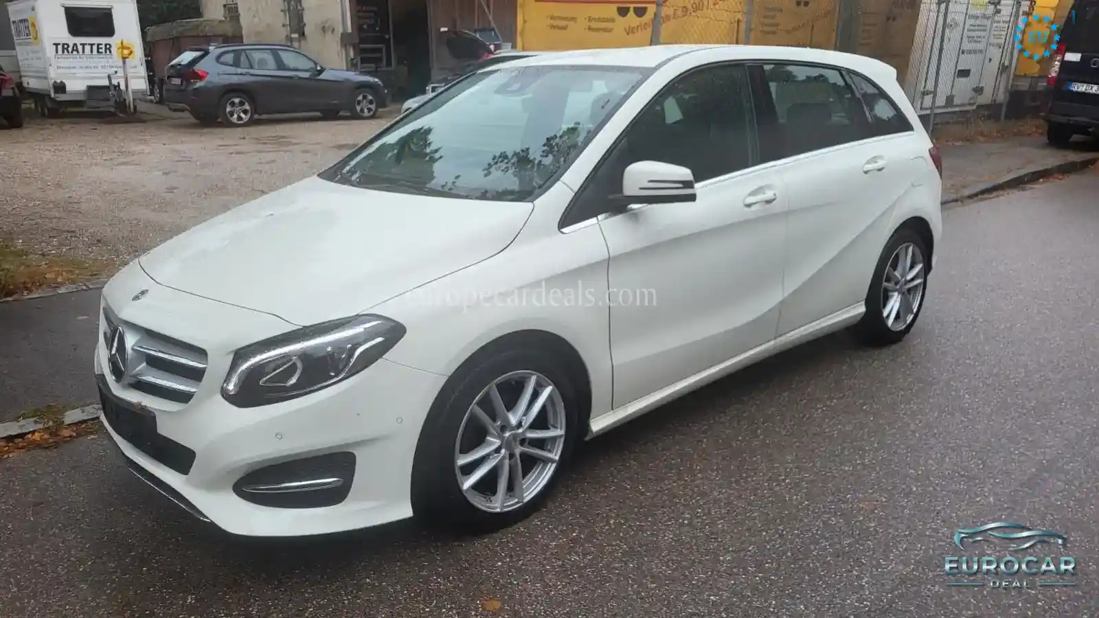 Mercedes-Benz B 180