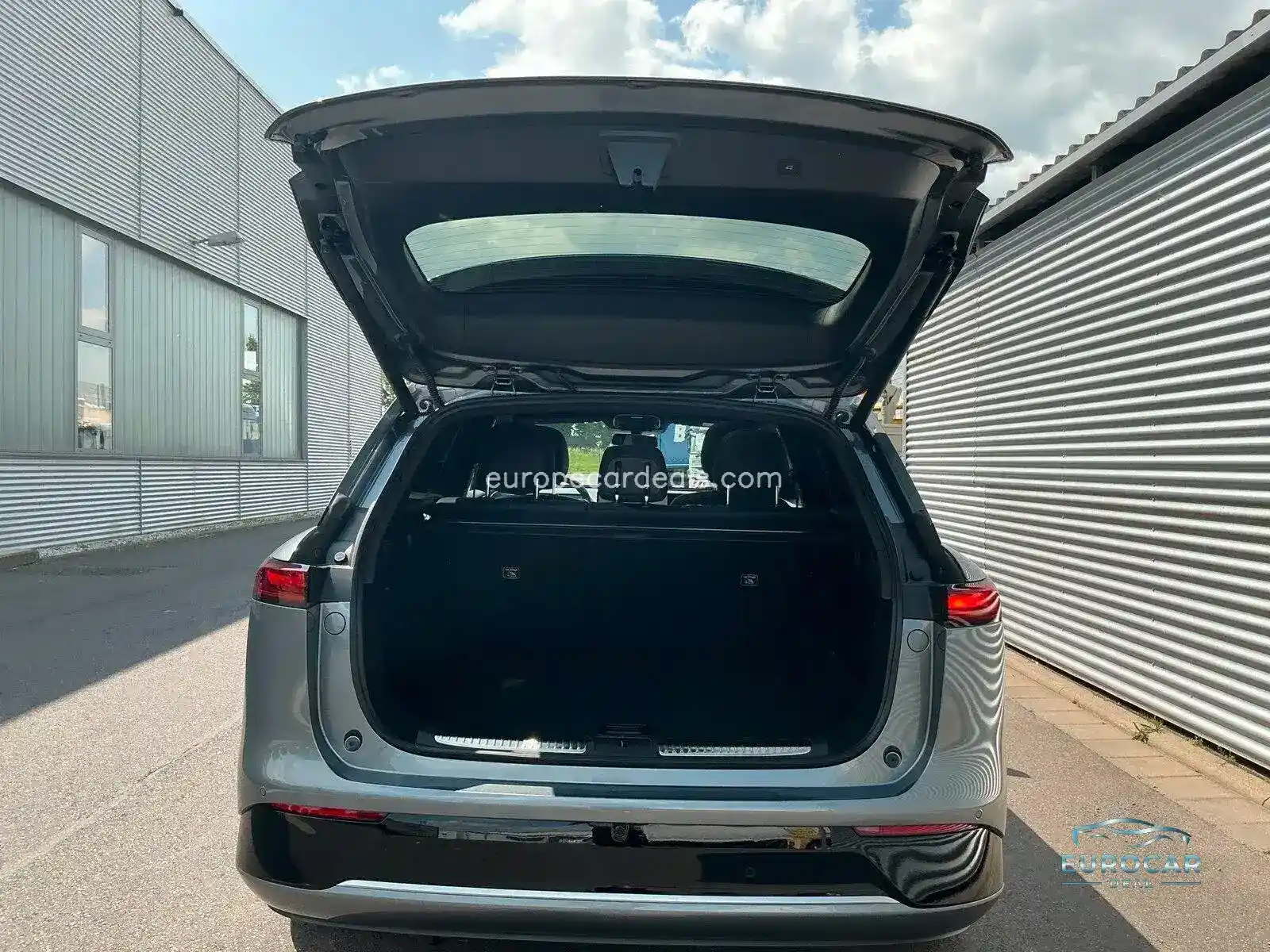 XPENG G9