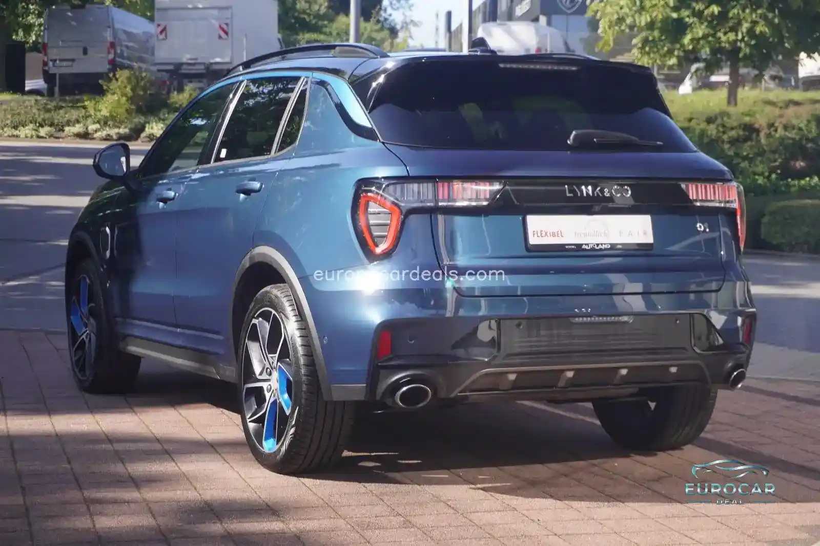 Lynk&Co 01