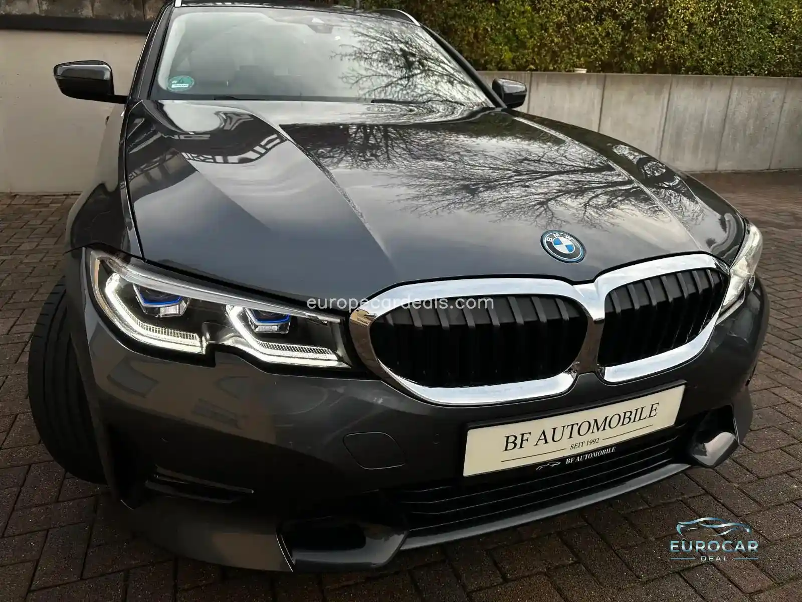 BMW 330