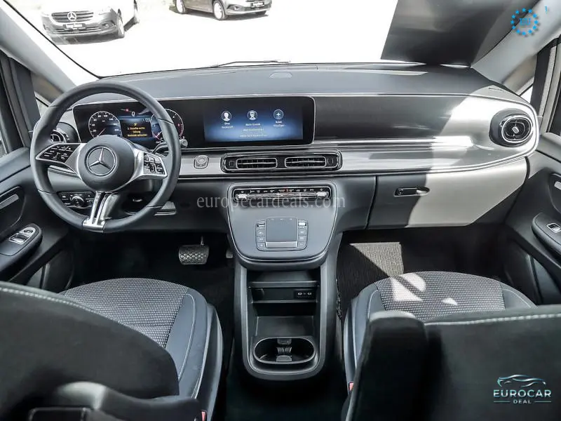 Mercedes-Benz V 220