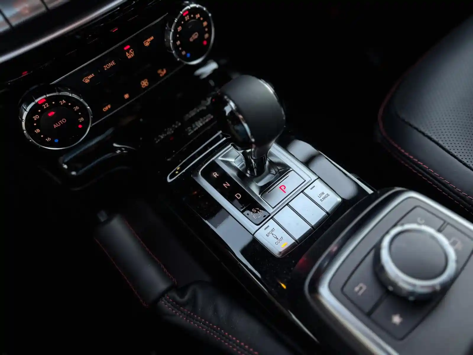 Mercedes-Benz G 500
