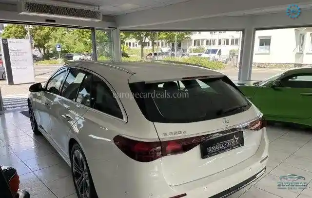 Mercedes-Benz E 220