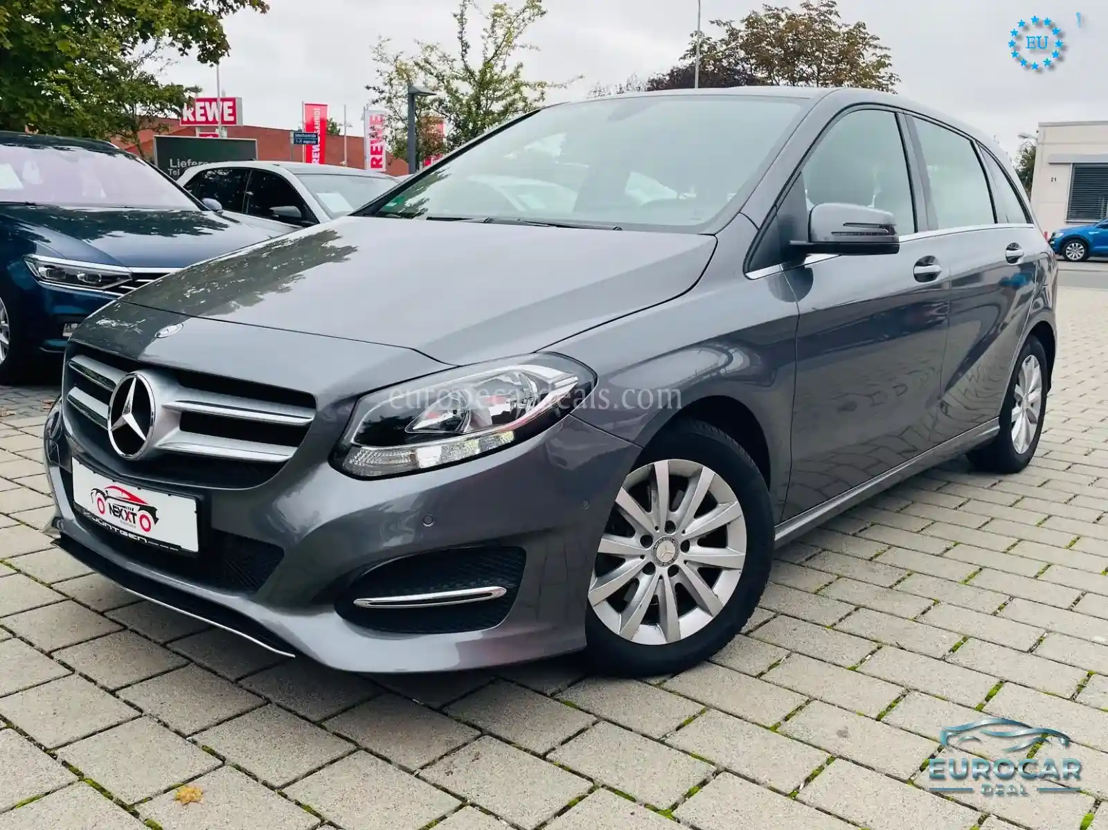 Mercedes-Benz B 180