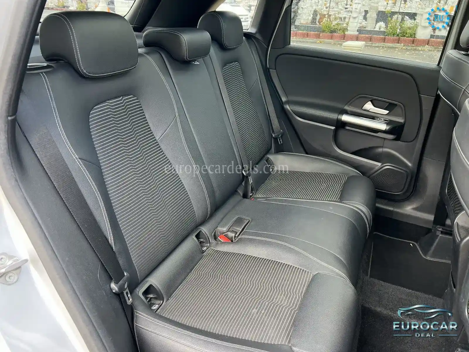Mercedes-Benz B 220