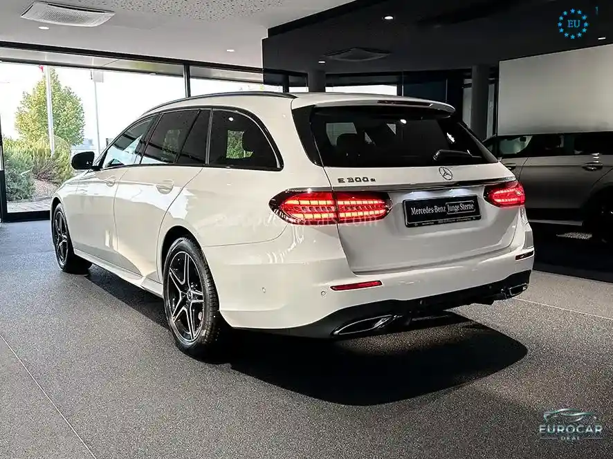 Mercedes-Benz E 300