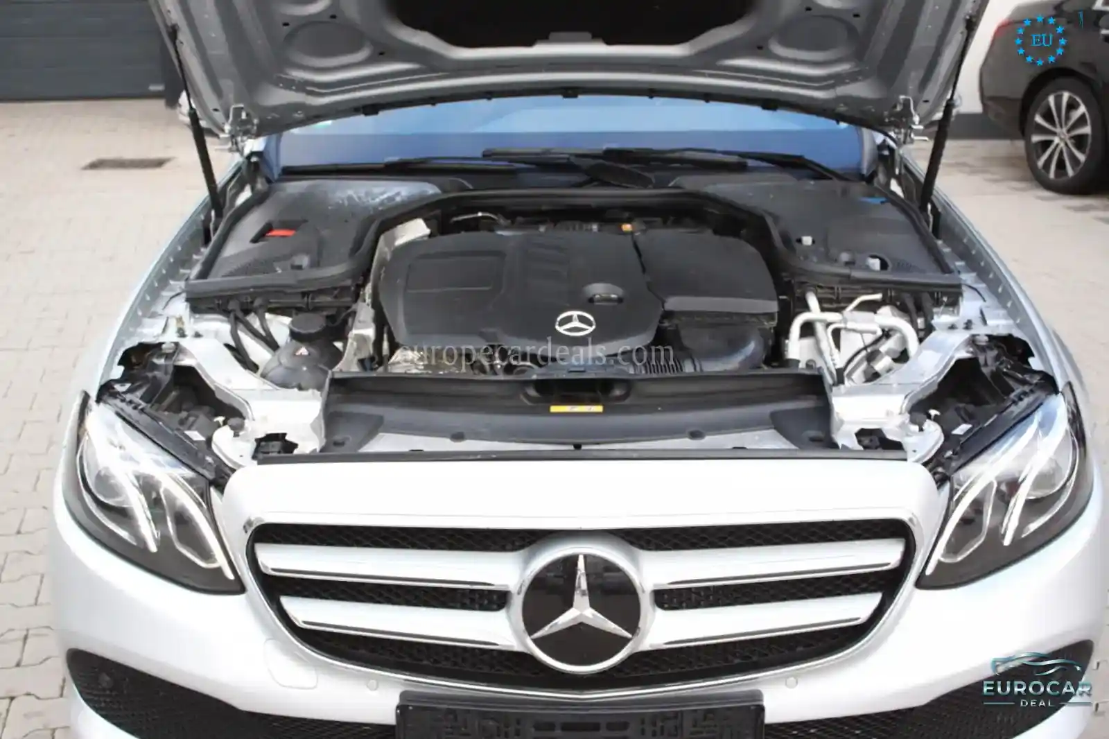 Mercedes-Benz E 220