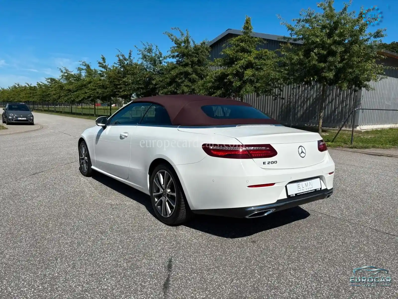 Mercedes-Benz E 200