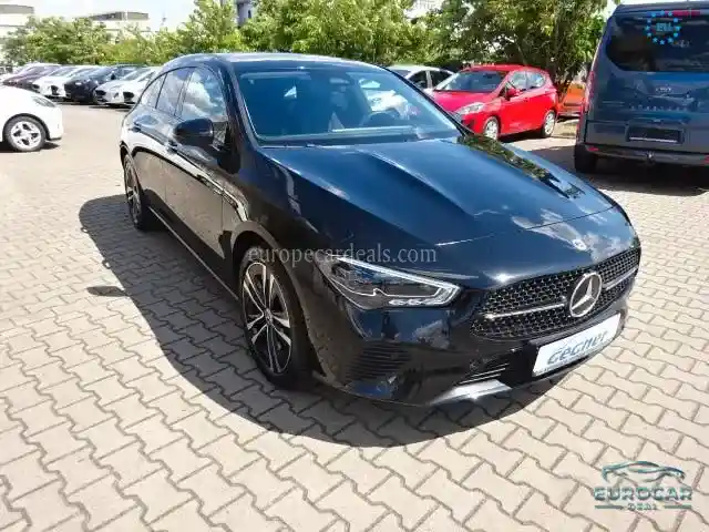 Mercedes-Benz CLA 200 Shooting Brake