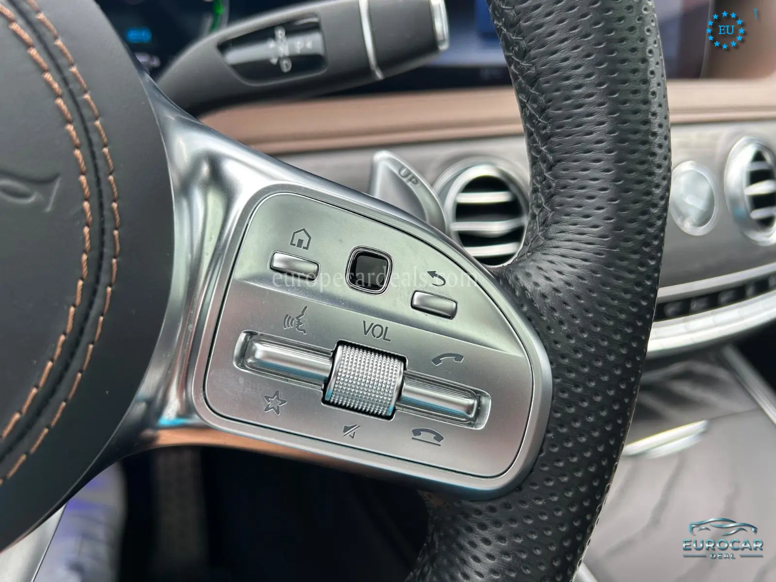 Mercedes-Benz S 560
