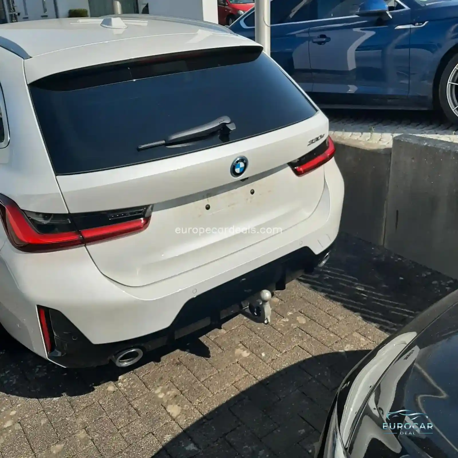 BMW 330