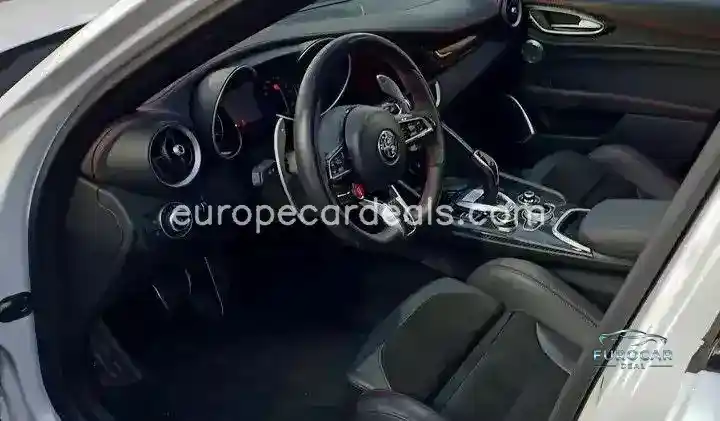 Alfa Romeo Giulia