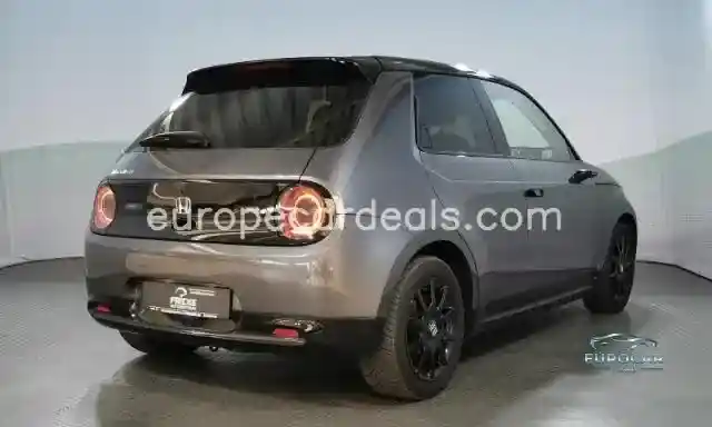 Honda e