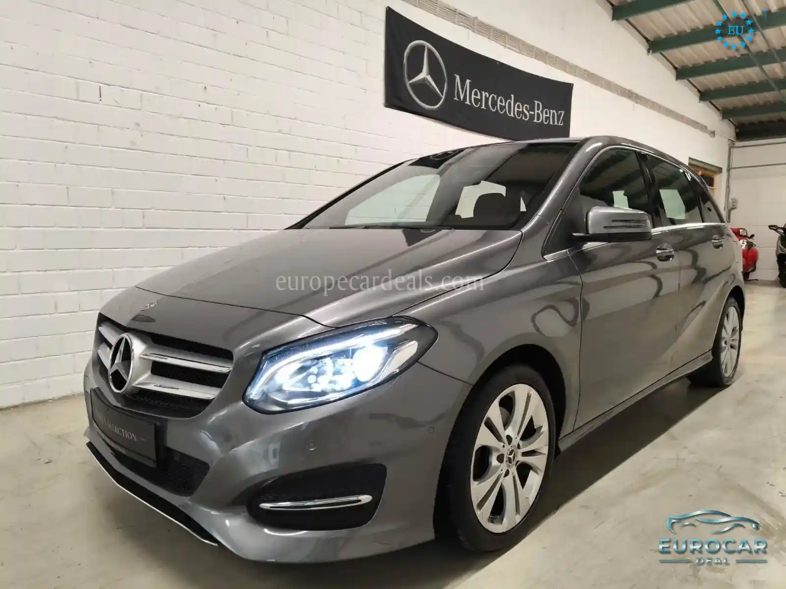 Mercedes-Benz B 200