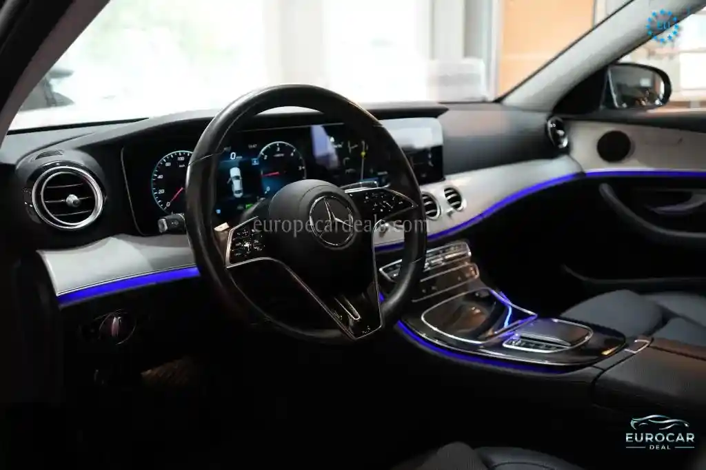 Mercedes-Benz E 300