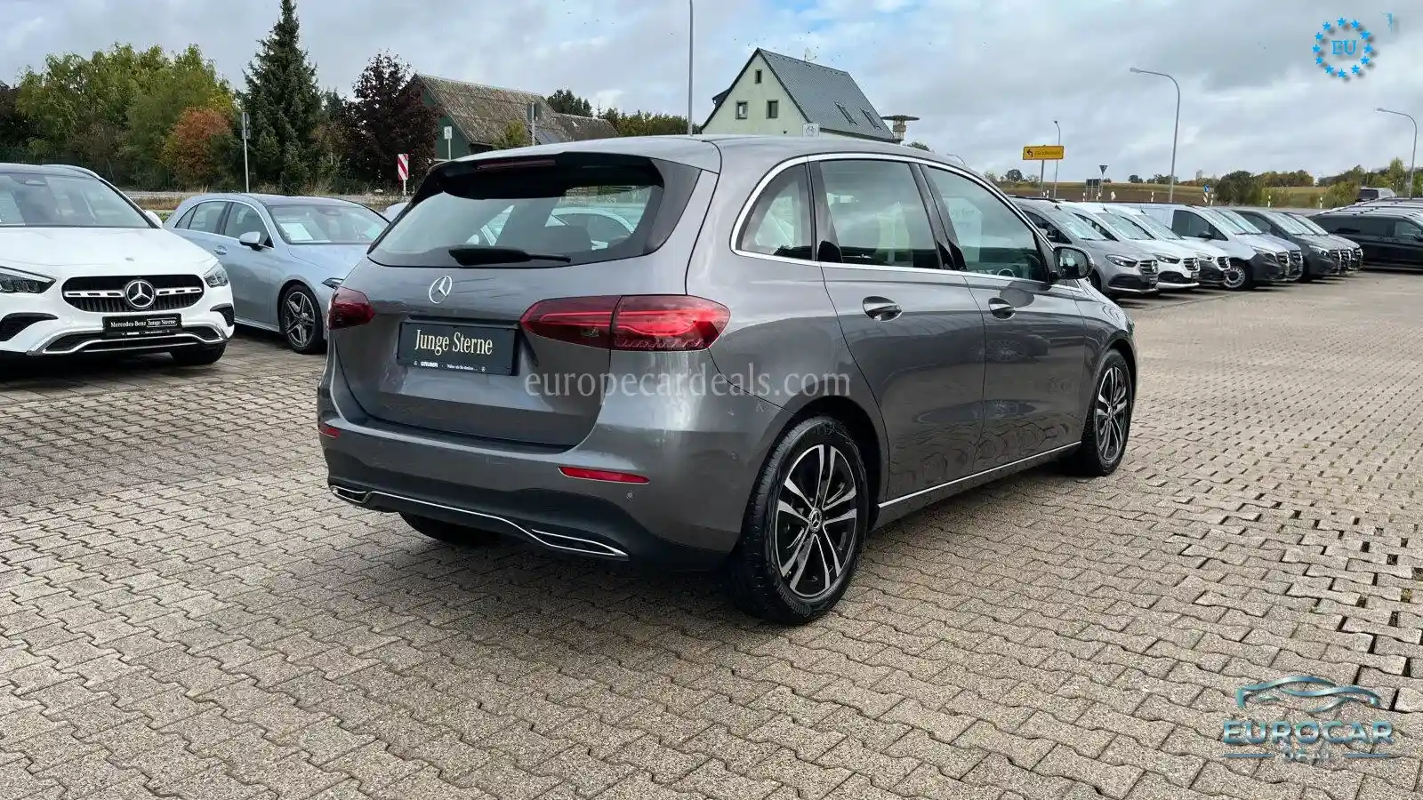 Mercedes-Benz B 180