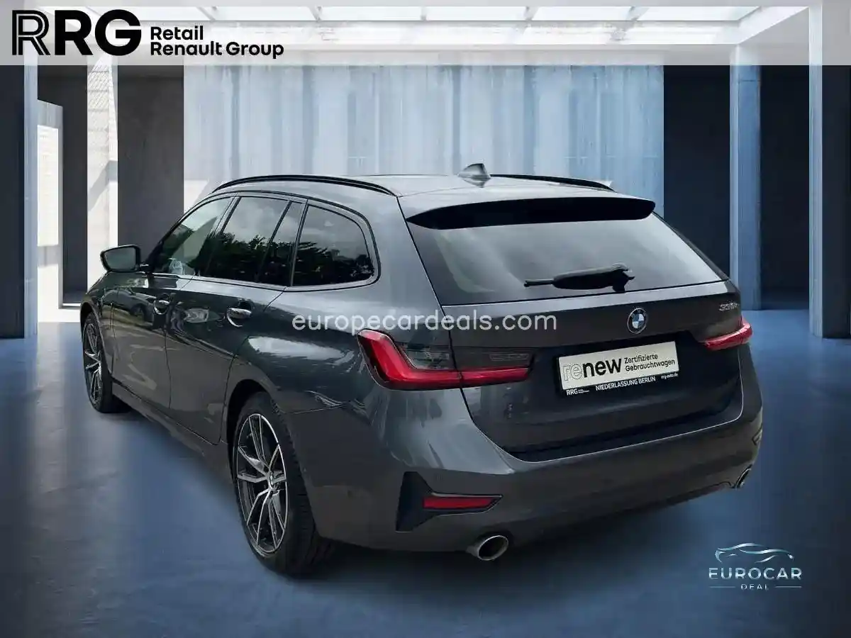 BMW 330