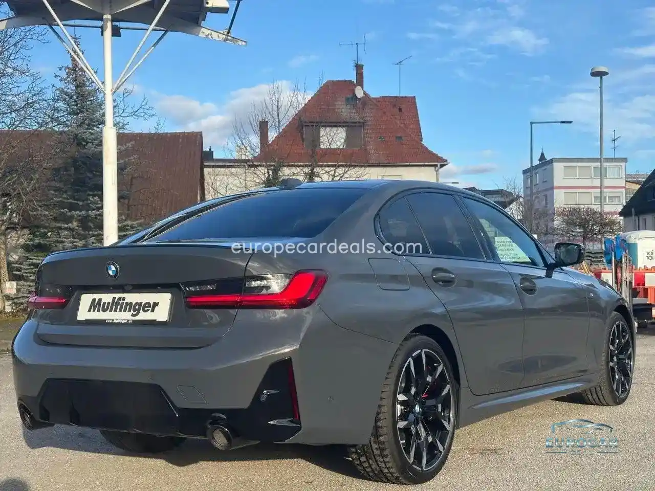 BMW 330
