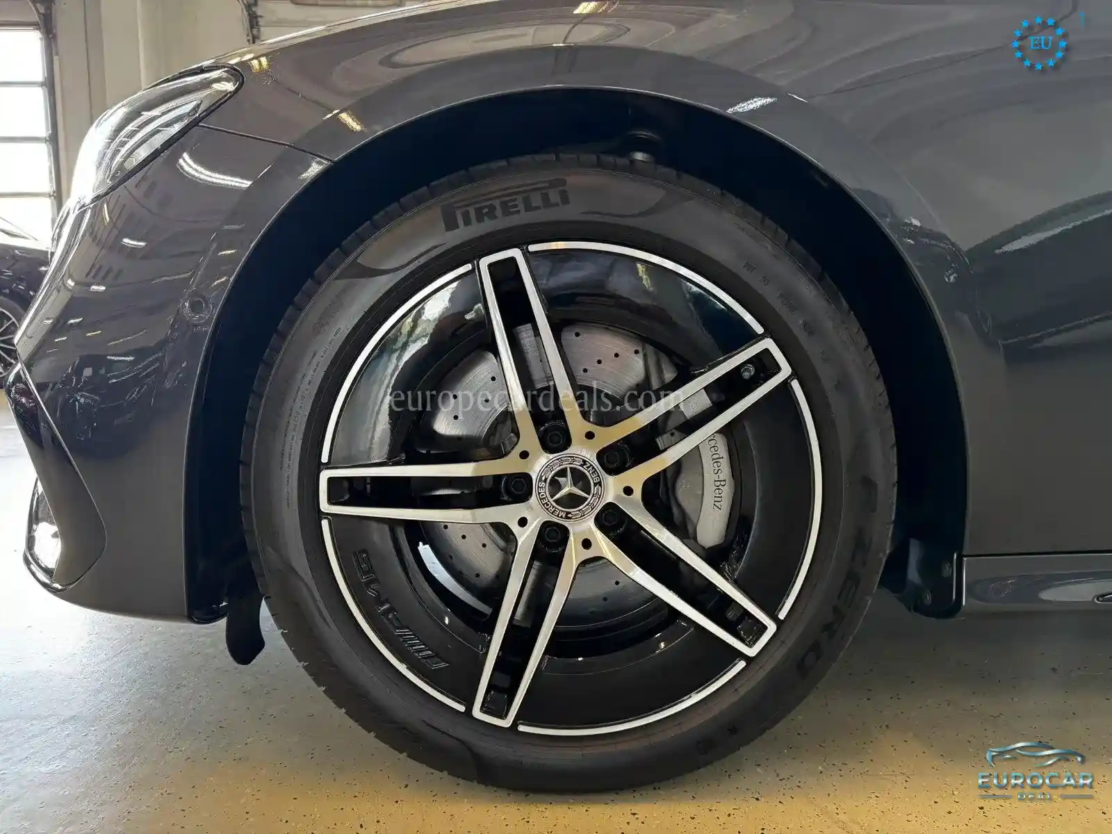 Mercedes-Benz E 200