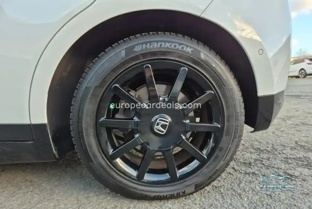 Honda e
