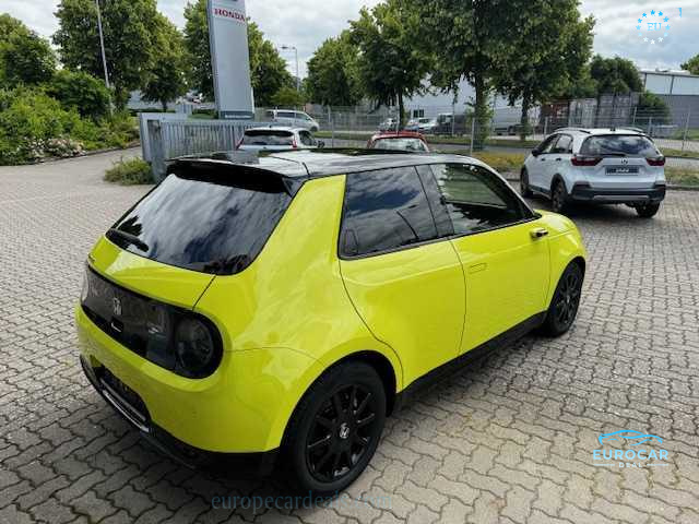 Honda e