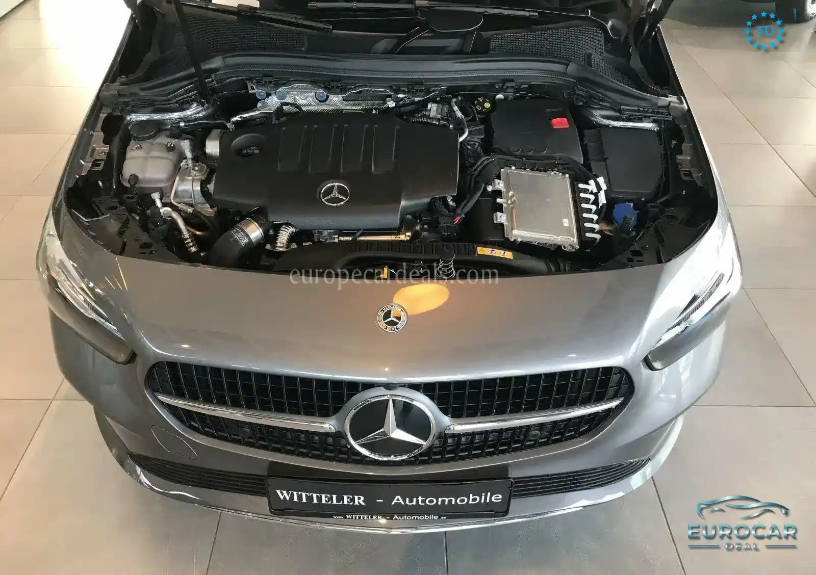 Mercedes-Benz B 180