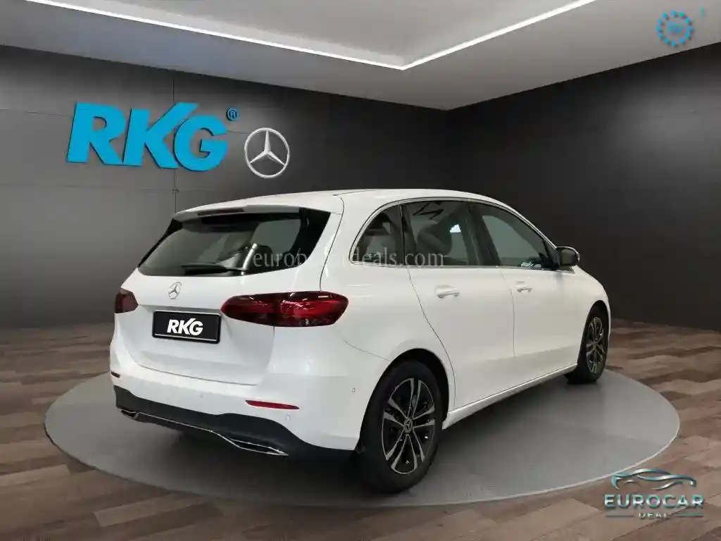 Mercedes-Benz B 180