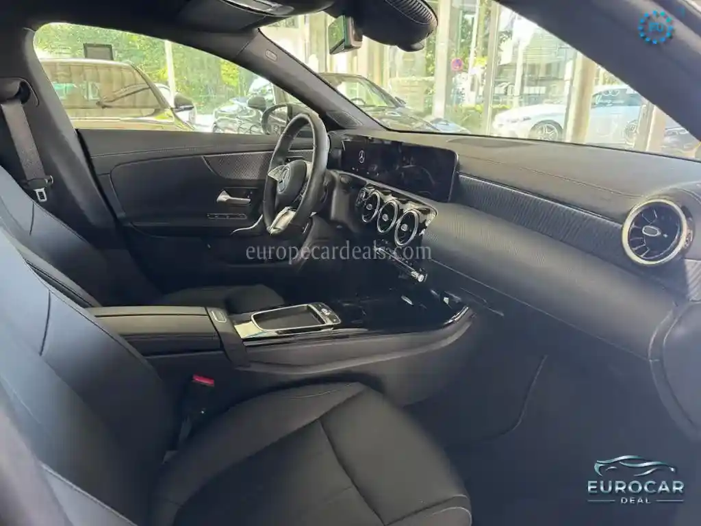 Mercedes-Benz CLA 180