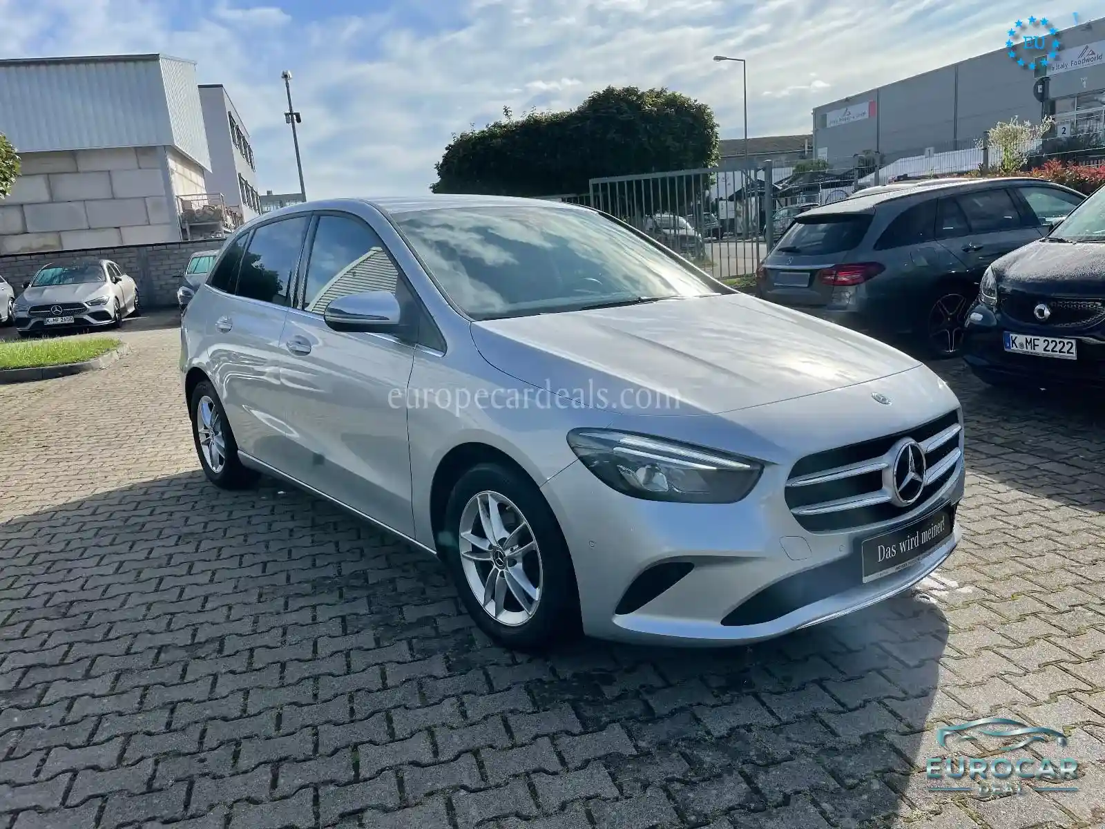 Mercedes-Benz B 180
