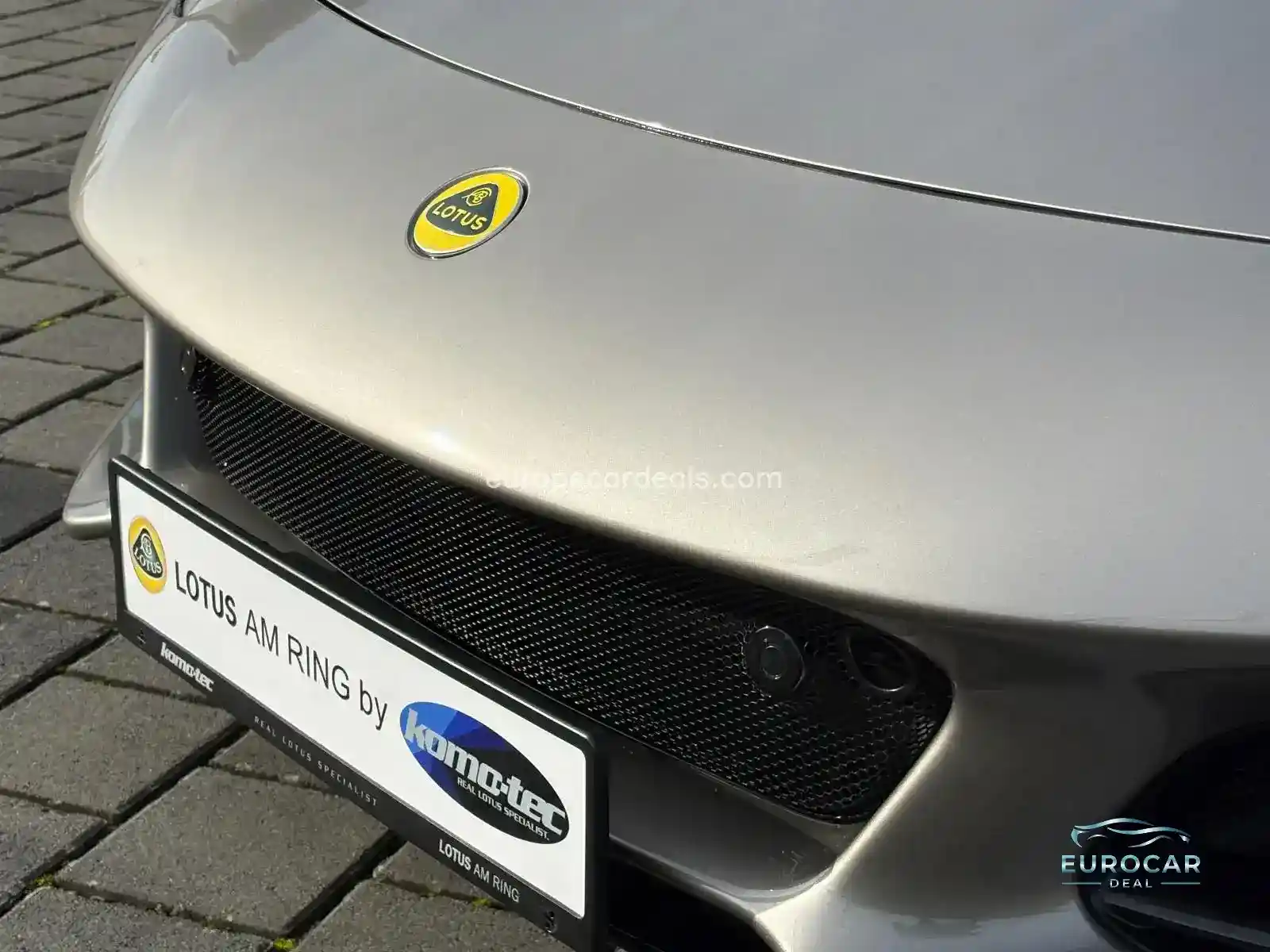 Lotus Emira