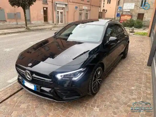 Mercedes-Benz CLA 35 AMG