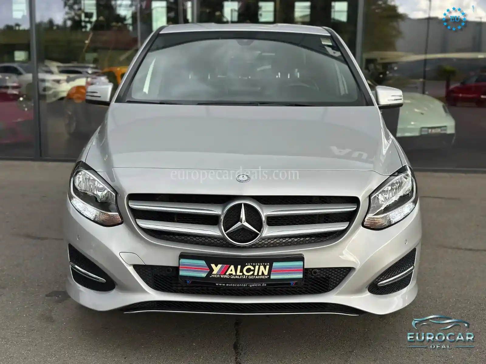 Mercedes-Benz B 180