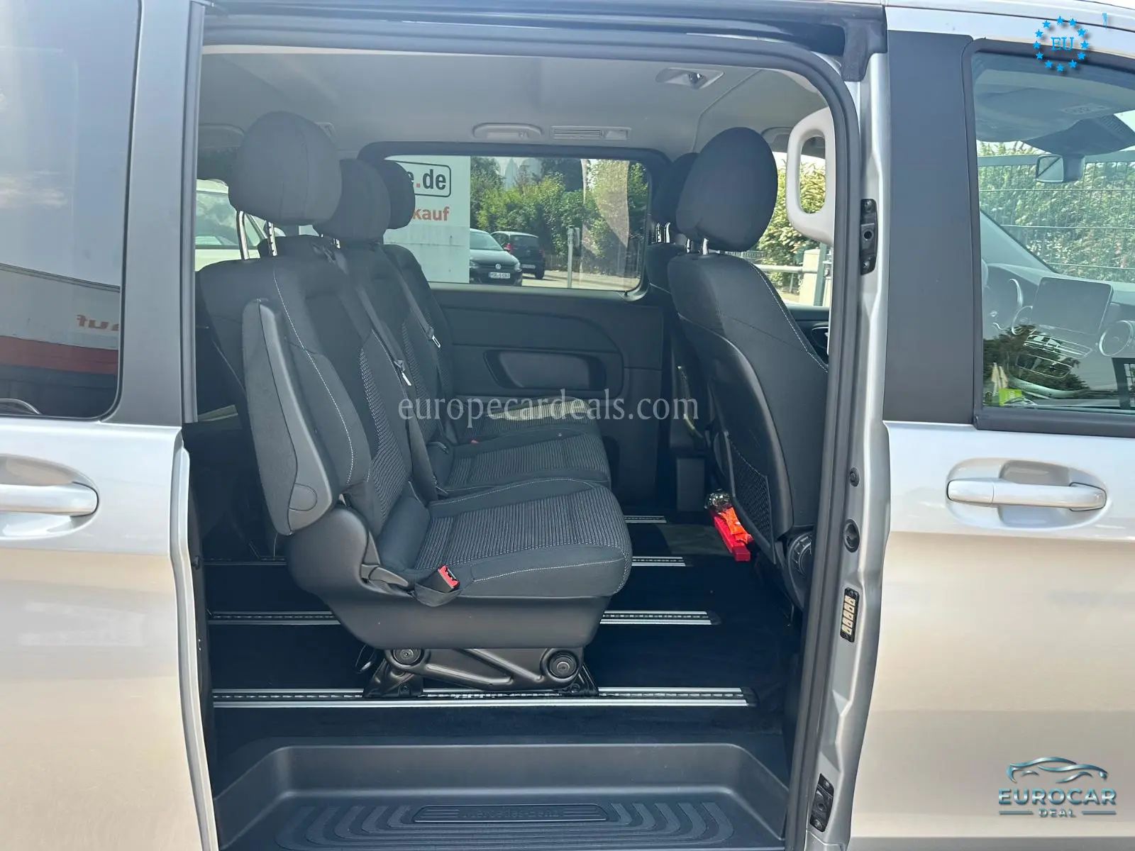Mercedes-Benz V 220