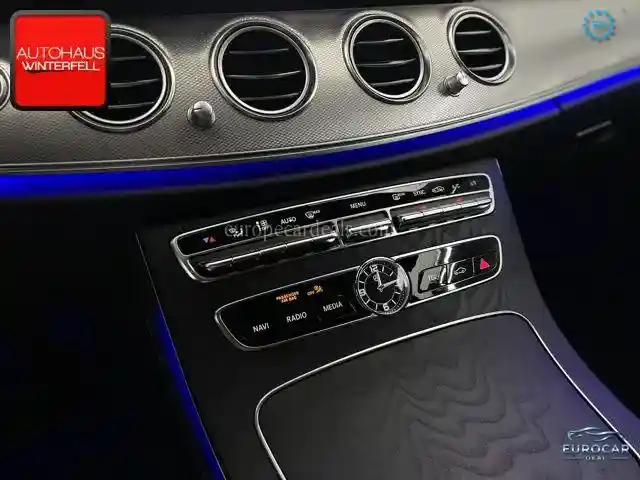 Mercedes-Benz E 300