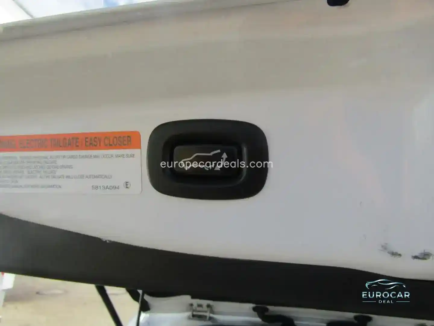 Mitsubishi Plug-in Hybrid Outlander