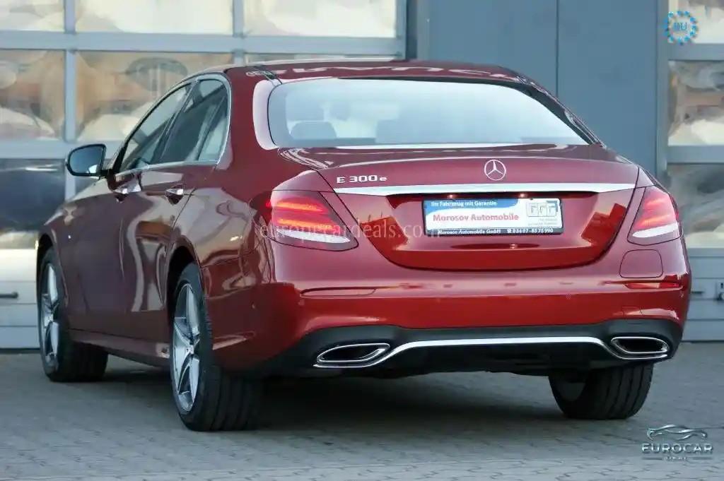 Mercedes-Benz E 300