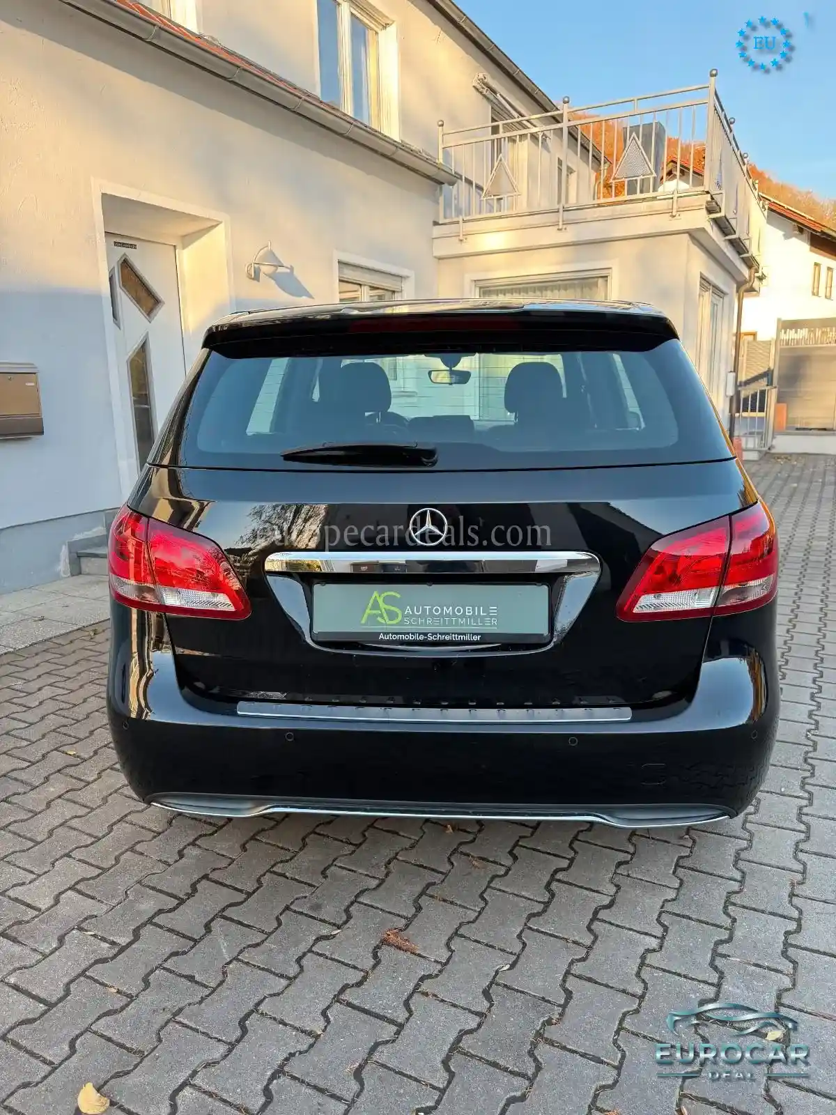Mercedes-Benz B 180