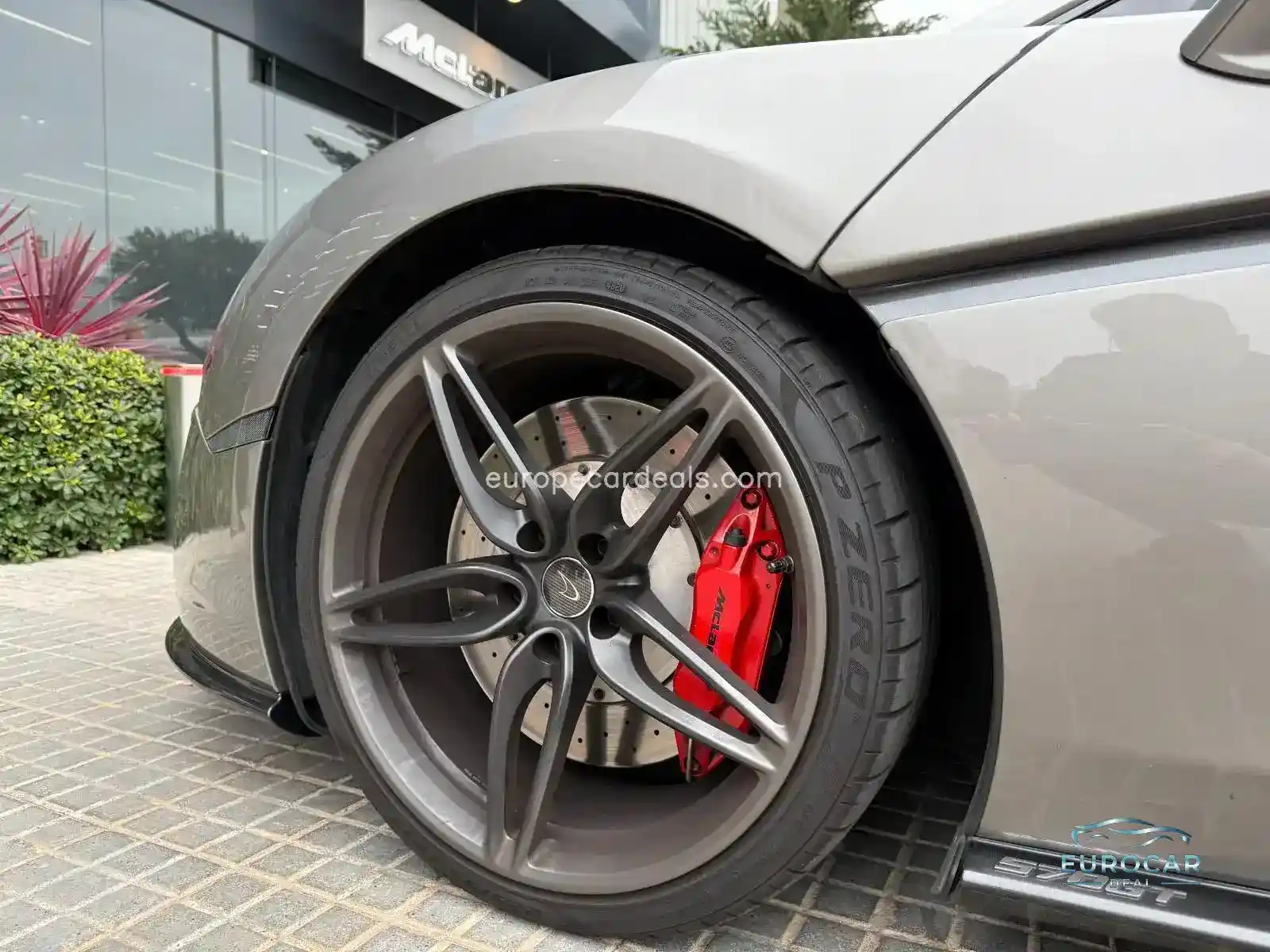 McLaren 570GT