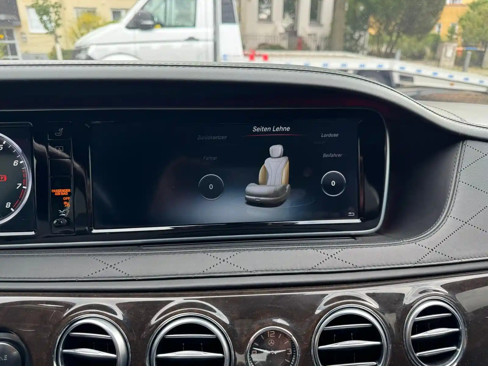 Mercedes-Benz S 600