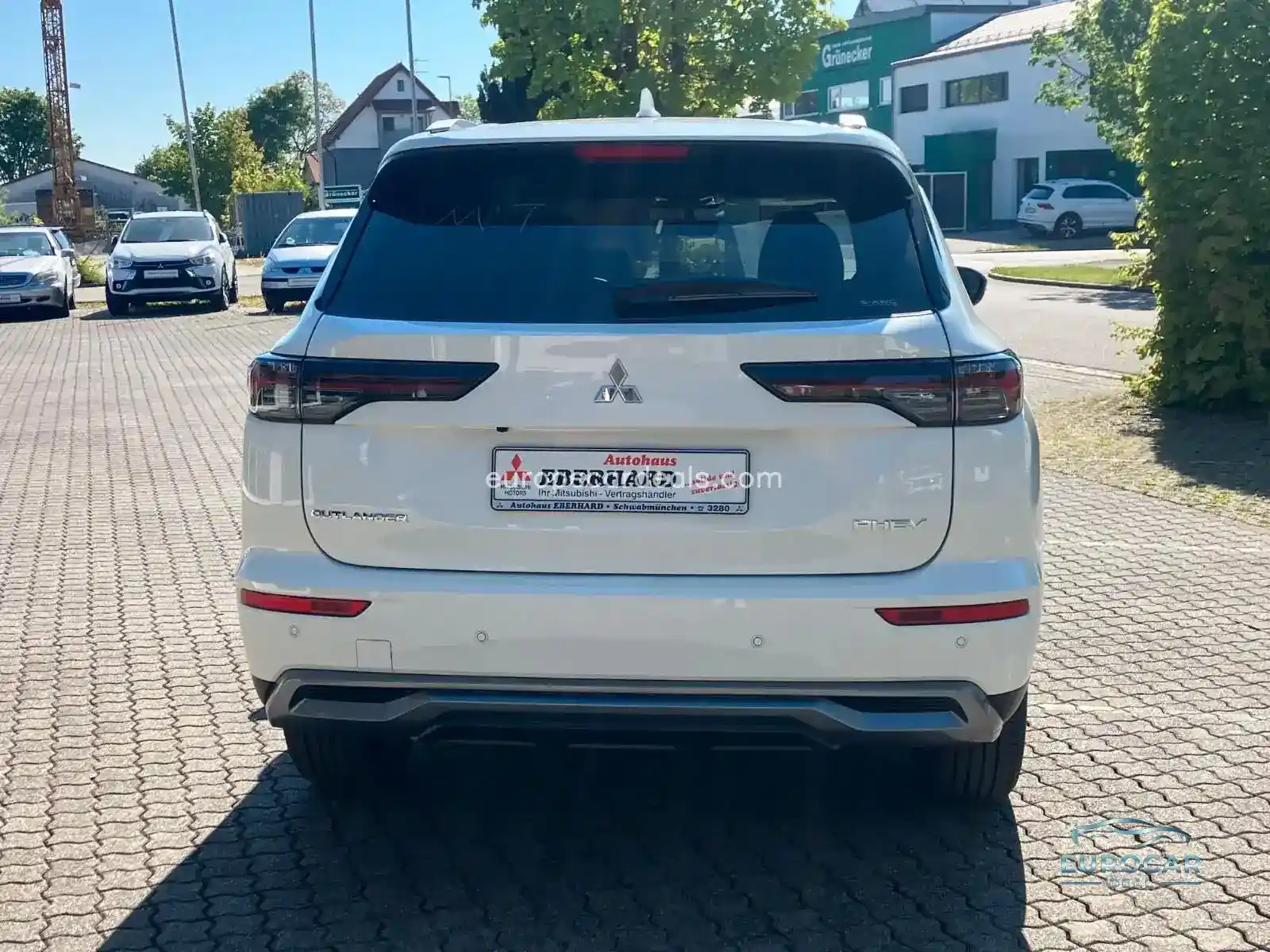 Mitsubishi Plug-in Hybrid Outlander
