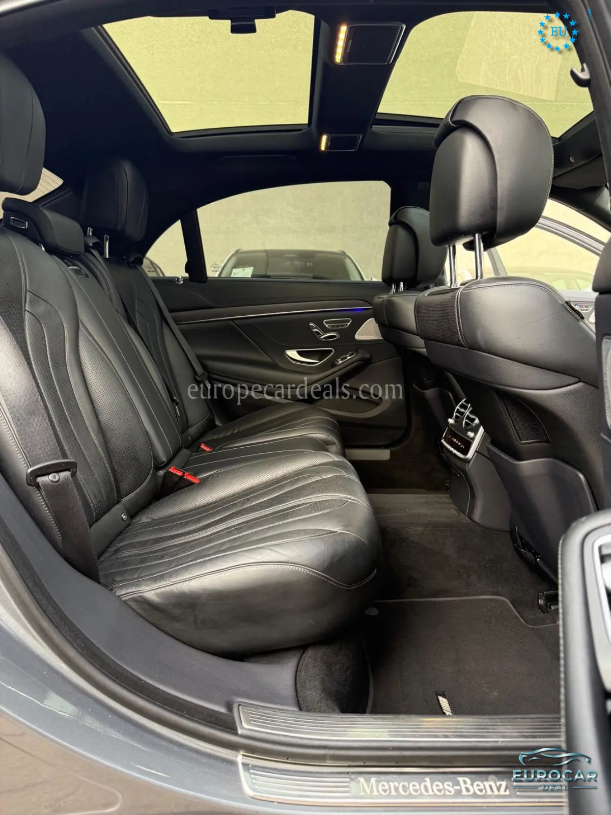 Mercedes-Benz S 560
