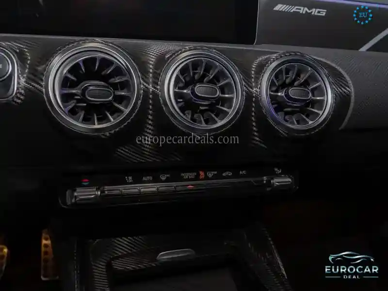 Mercedes-Benz CLA 35 AMG Shooting Brake