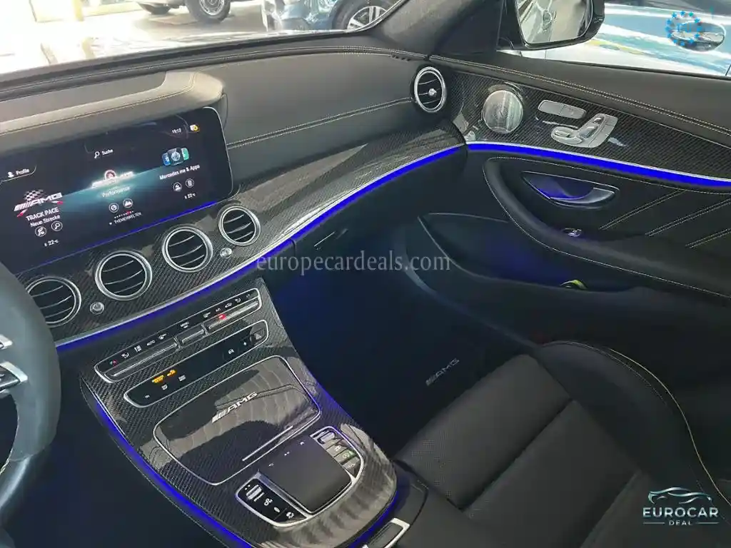 Mercedes-Benz E 63 AMG
