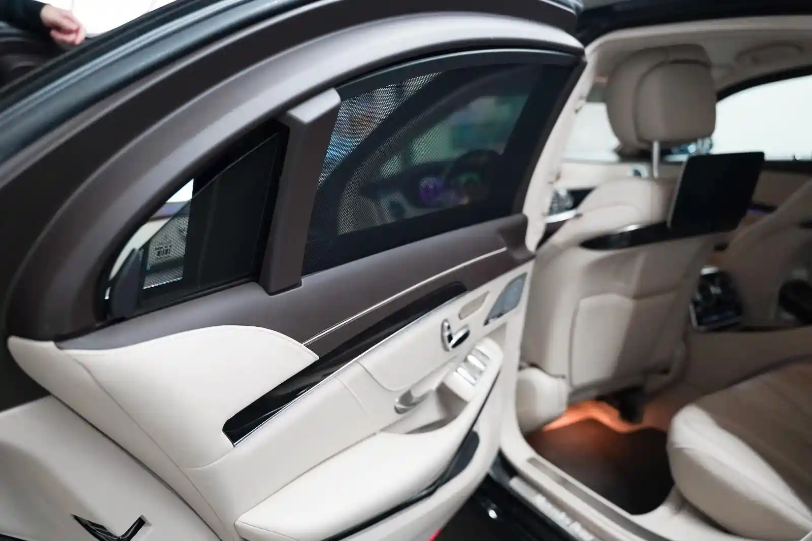 Mercedes-Benz S 600