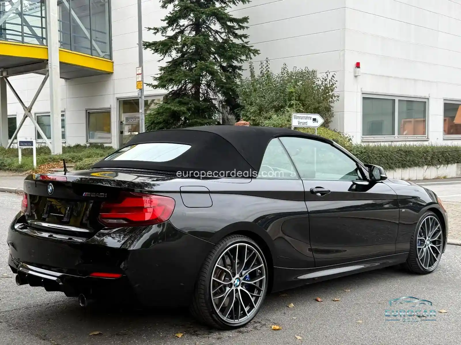 BMW M240i
