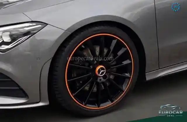Mercedes-Benz CLA 200 Shooting Brake
