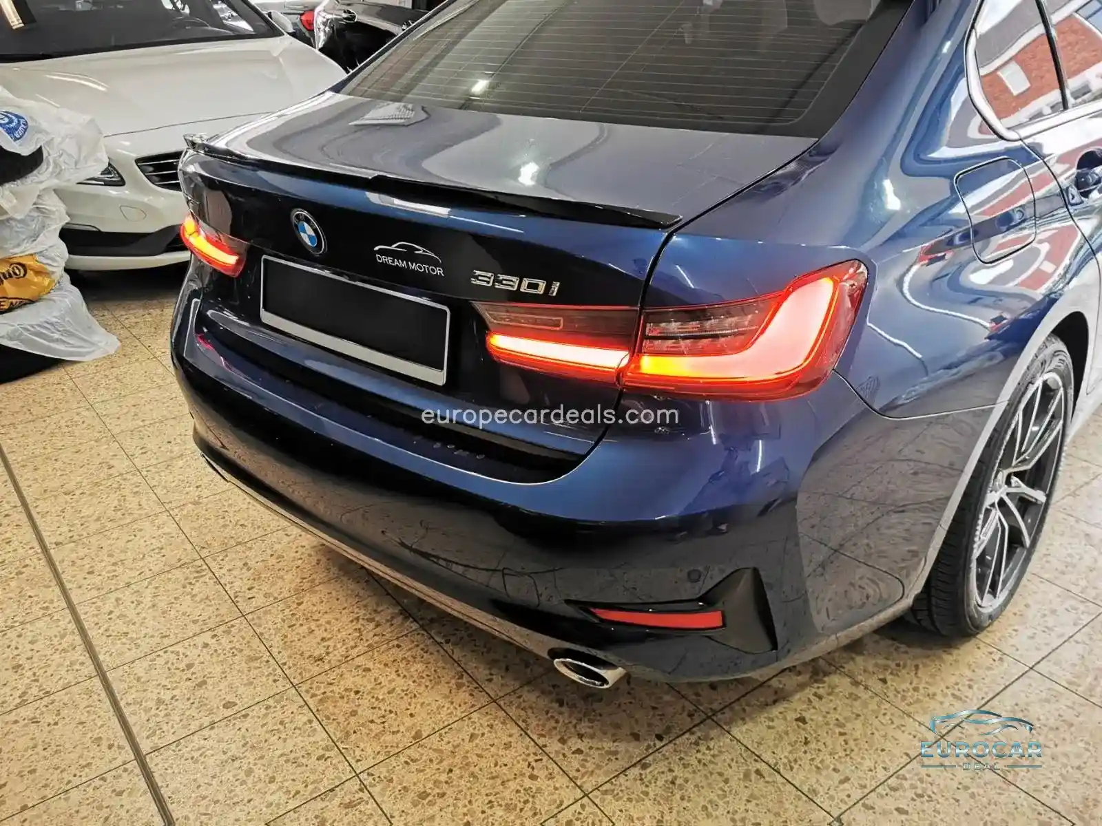 BMW 330