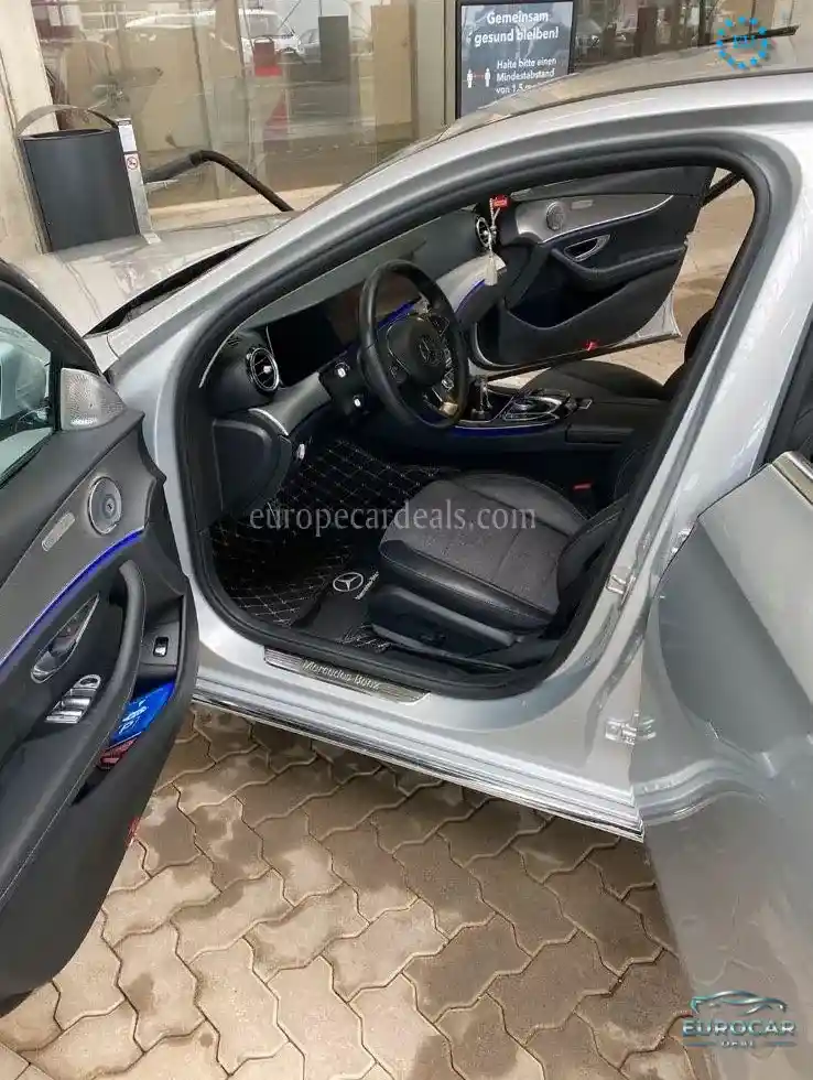 Mercedes-Benz E 200